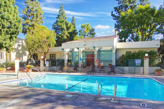 5700 Etiwanda Avenue 113, Tarzana, CA 91356