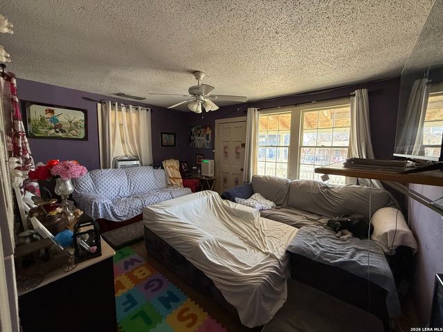 130 Tesla, San Antonio, TX 78228