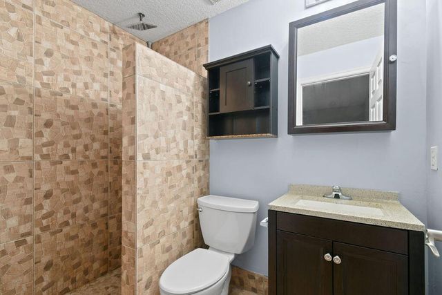 952 Summit Lake Drive, West Palm Beach, FL 33406