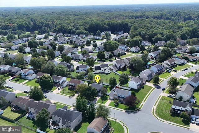 25 AVIGNON DR, Newark, DE 19702