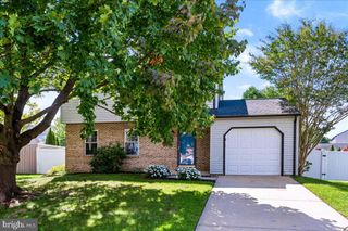 25 AVIGNON DR, Newark, DE 19702