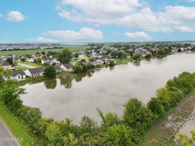 7018 Twin Lakes Road, Perrysburg, OH 43551