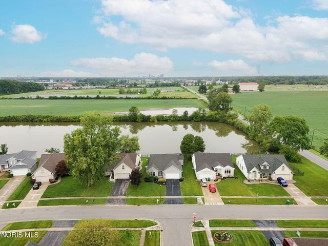 7018 Twin Lakes Road, Perrysburg, OH 43551