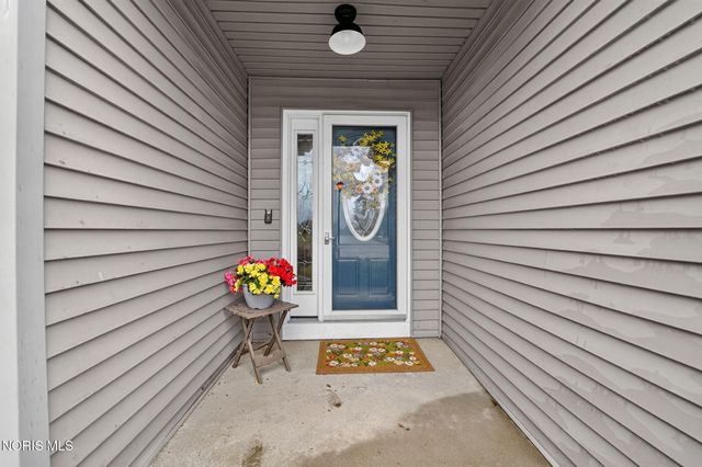 7018 Twin Lakes Road, Perrysburg, OH 43551
