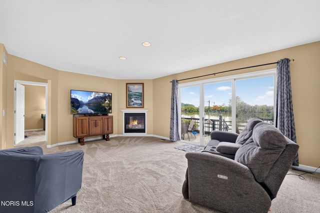7018 Twin Lakes Road, Perrysburg, OH 43551