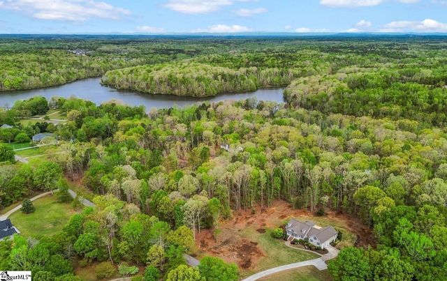 106 Allison Drive, Fountain Inn, SC 29644