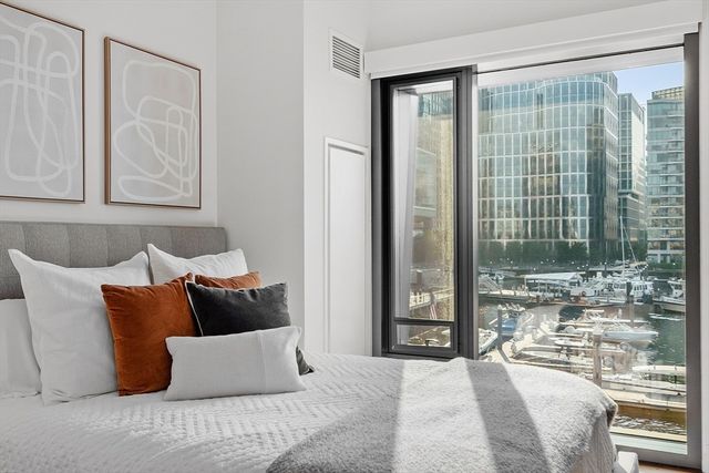 300 Pier 4 Blvd 3B, Boston, MA 02210