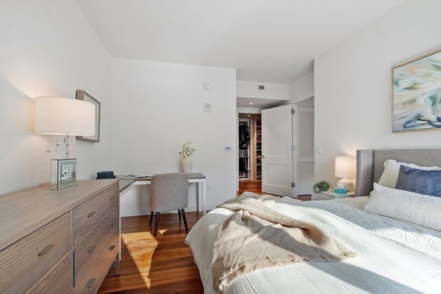 300 Pier 4 Blvd 3B, Boston, MA 02210