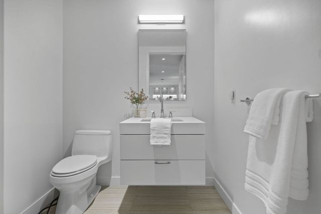 300 Pier 4 Blvd 3B, Boston, MA 02210