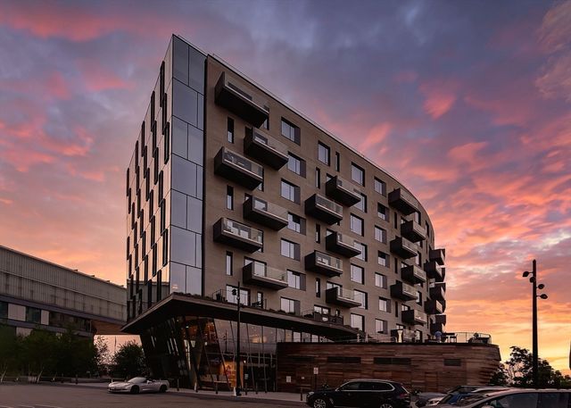 300 Pier 4 Blvd 3B, Boston, MA 02210