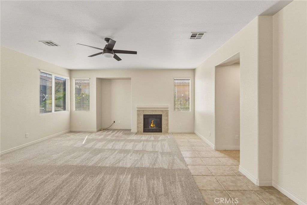 Image 15 of property listing at 14373 Silent Spring, Hesperia, CA 92344