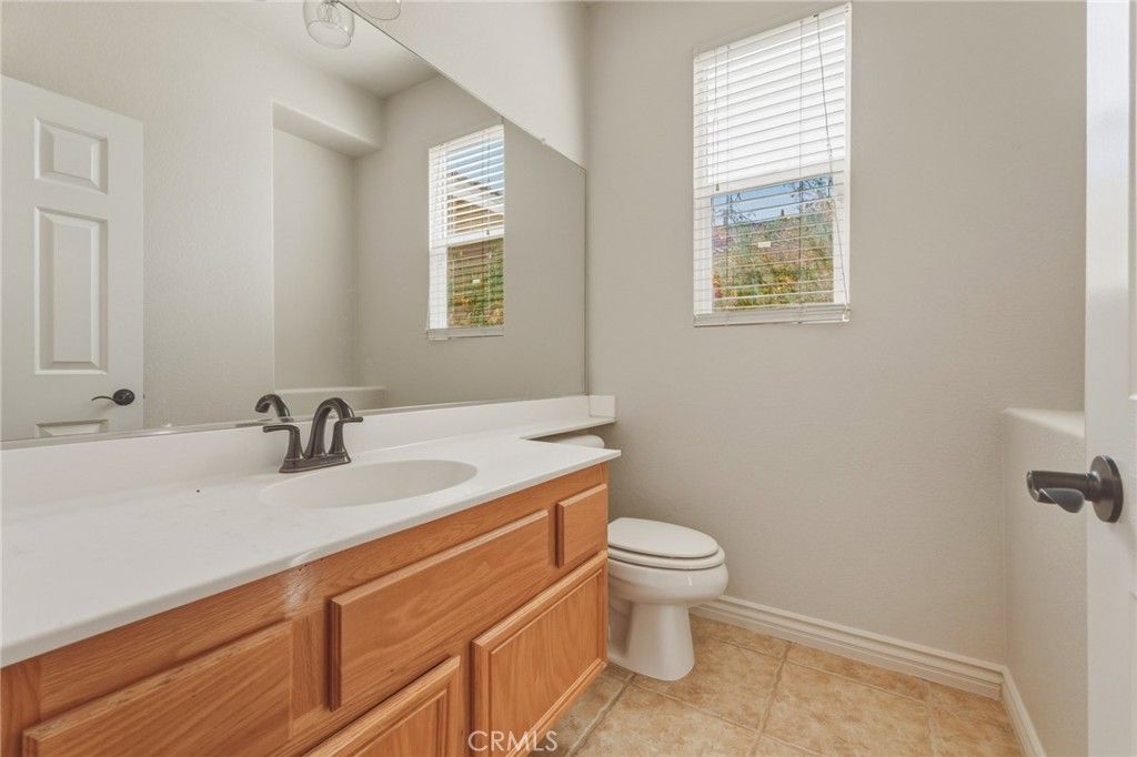 Image 16 of property listing at 14373 Silent Spring, Hesperia, CA 92344