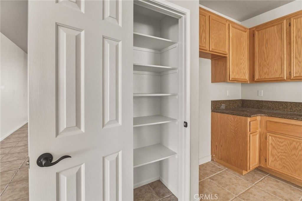 Image 17 of property listing at 14373 Silent Spring, Hesperia, CA 92344