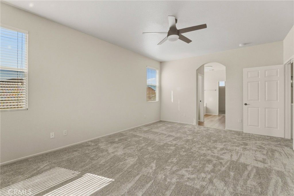 Image 25 of property listing at 14373 Silent Spring, Hesperia, CA 92344