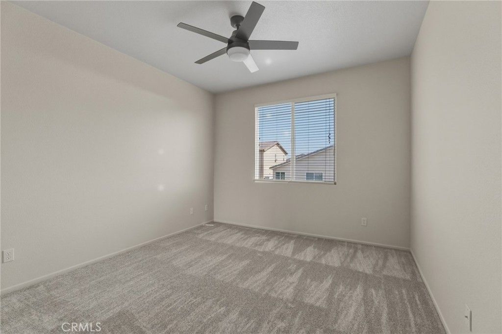 Image 37 of property listing at 14373 Silent Spring, Hesperia, CA 92344