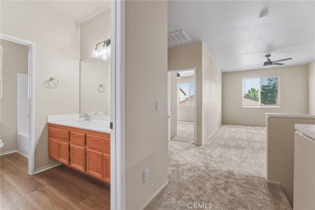 Image 41 of property listing at 14373 Silent Spring, Hesperia, CA 92344