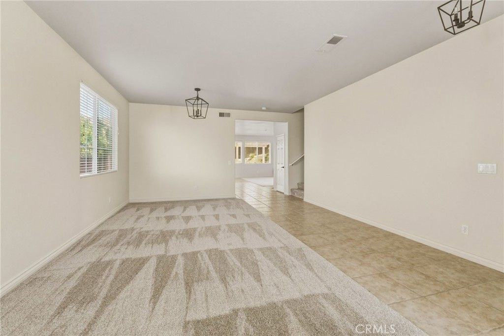 Image 6 of property listing at 14373 Silent Spring, Hesperia, CA 92344