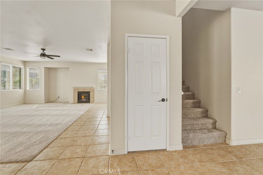 Image 7 of property listing at 14373 Silent Spring, Hesperia, CA 92344