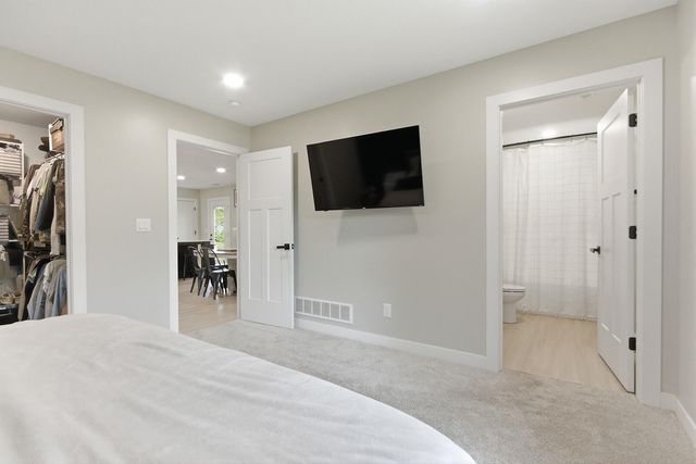 415 E BURKS ST, Sturgeon, MO 65284
