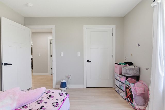 415 E BURKS ST, Sturgeon, MO 65284
