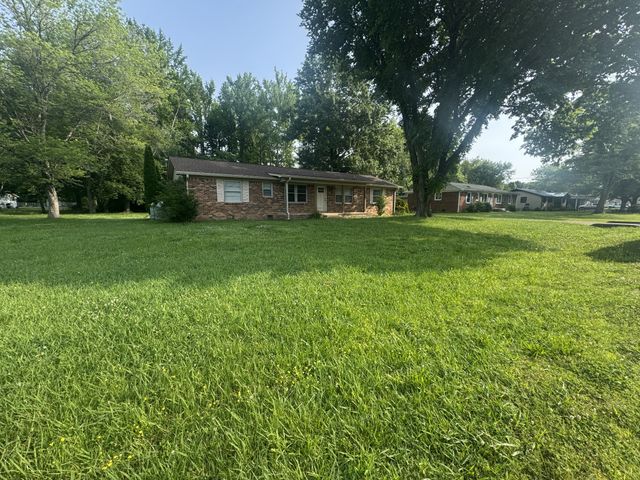 117 Sunset Dr, Waverly, TN 37185