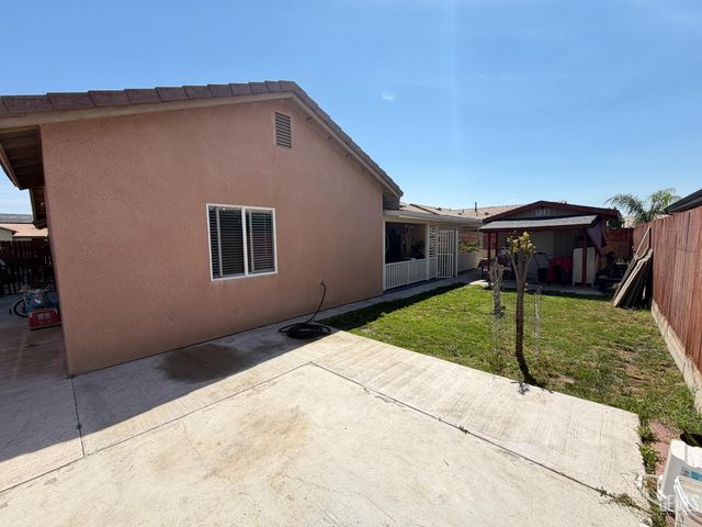 401 Paseo Mendocino, Delano, CA 93215