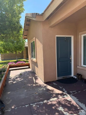 401 Paseo Mendocino, Delano, CA 93215