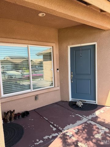 401 Paseo Mendocino, Delano, CA 93215