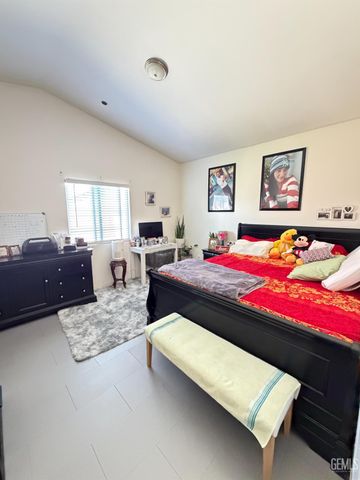 401 Paseo Mendocino, Delano, CA 93215