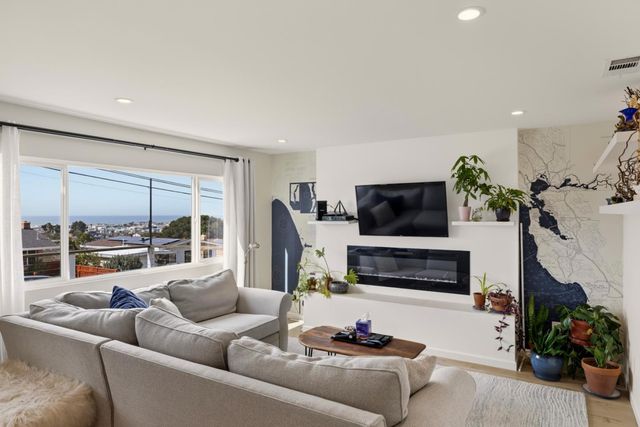 1330 Flores Street, Seaside, CA 93955