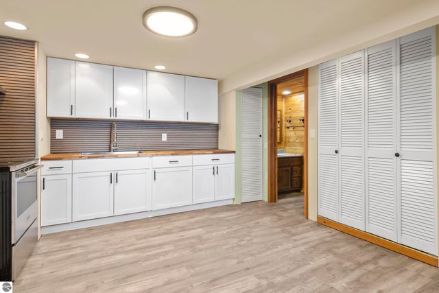 4032 Water View Drive, Grawn, MI 49637