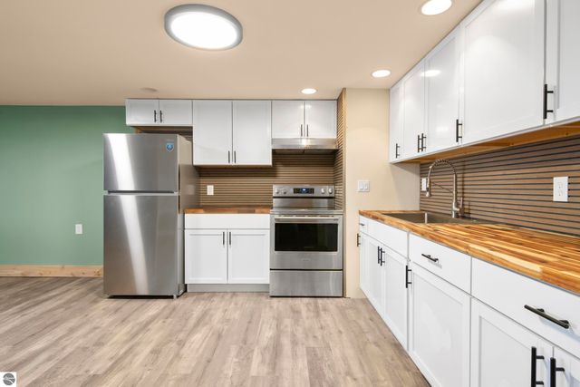 4032 Water View Drive, Grawn, MI 49637