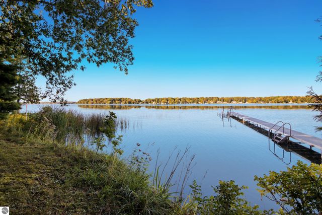 4032 Water View Drive, Grawn, MI 49637