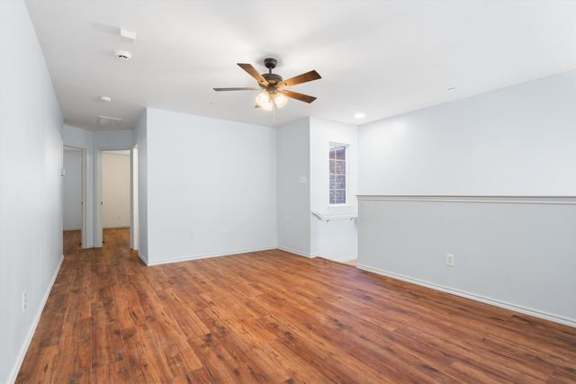 244 Turnberry Lane, Lewisville, TX 75067