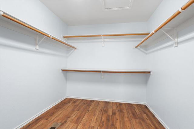 244 Turnberry Lane, Lewisville, TX 75067