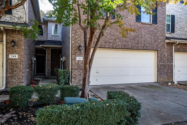 244 Turnberry Lane, Lewisville, TX 75067