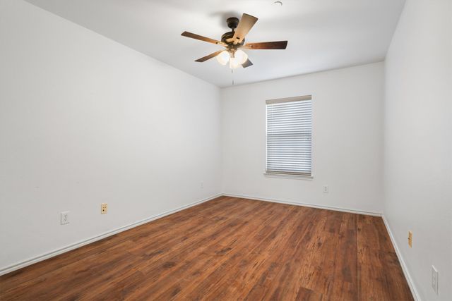 244 Turnberry Lane, Lewisville, TX 75067