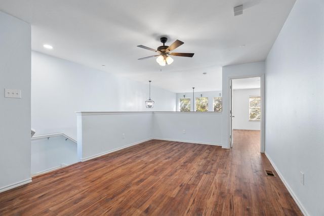 244 Turnberry Lane, Lewisville, TX 75067