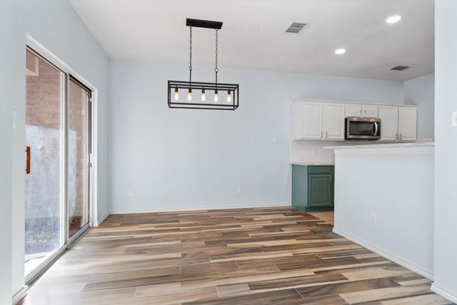 244 Turnberry Lane, Lewisville, TX 75067