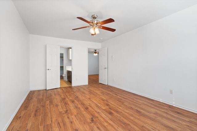 244 Turnberry Lane, Lewisville, TX 75067