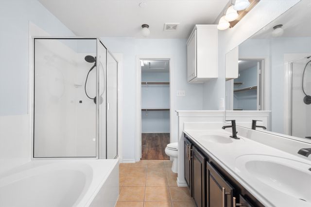 244 Turnberry Lane, Lewisville, TX 75067