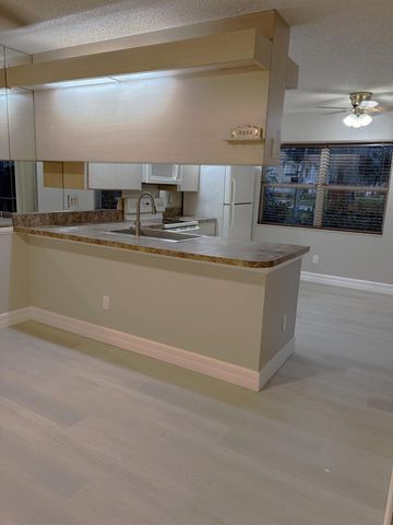 5404 Wheatley Court D, Boynton Beach, FL 33436