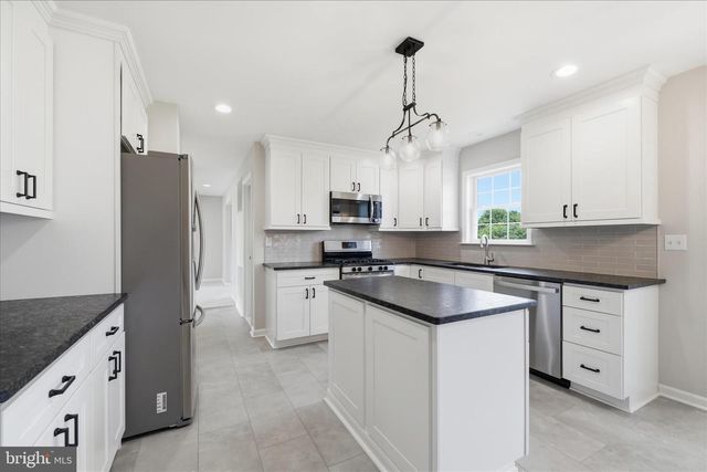 3410 TUCKAWAY DR, Mount Airy, MD 21771