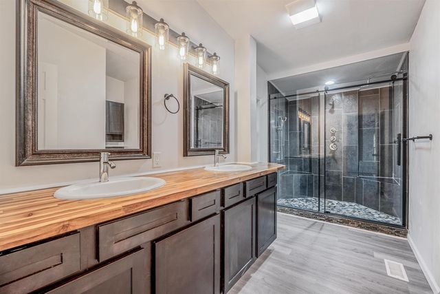 1320 W Justice Road, Cabot, AR 72023