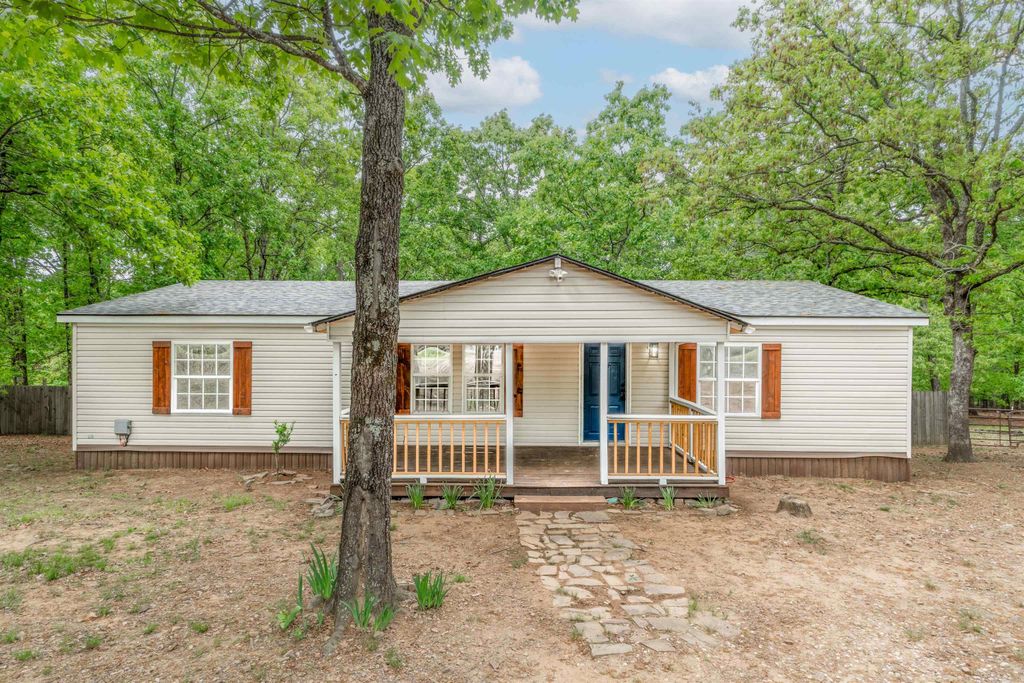1320 W Justice Road, Cabot, AR 72023