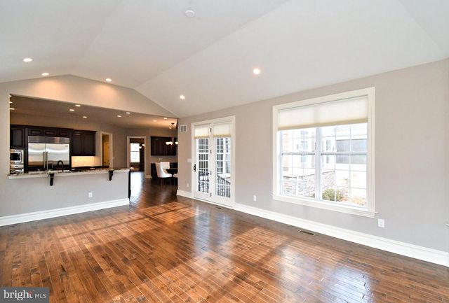 19 GOLDNEY DR, Newtown, PA 18940