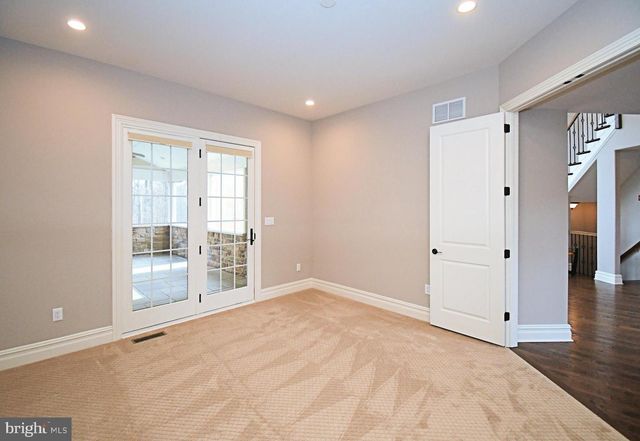 19 GOLDNEY DR, Newtown, PA 18940