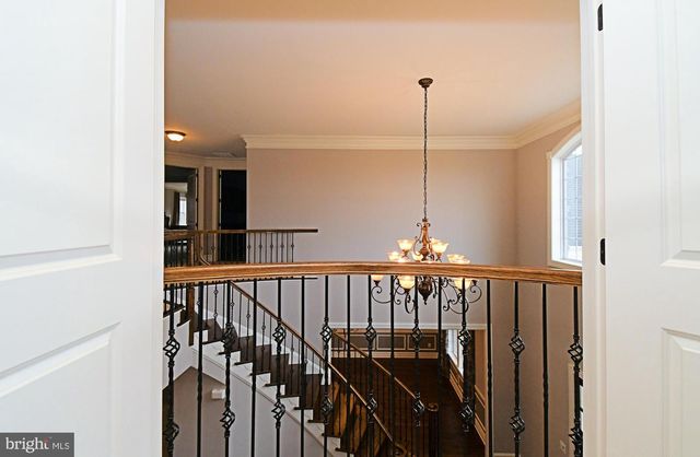 19 GOLDNEY DR, Newtown, PA 18940