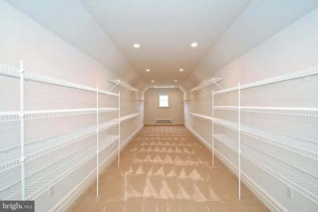 19 GOLDNEY DR, Newtown, PA 18940