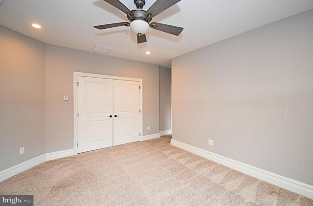 19 GOLDNEY DR, Newtown, PA 18940